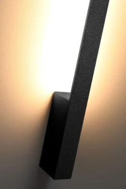 Thoro Sappo L LED Wandlampe Schwarz 2875lm 3000K 4x6,5x150cm 17 Thoro Sappo L LED Wandlampe Schwarz 2875lm 3000K 4x6,5x150cm -Leuchten Verkauf 207 5