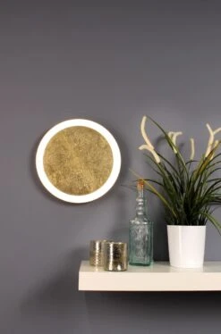 Luce Design Window LED Wandleuchte Goldfarbend 1200lm 3000K 10x37x37cm Dimmbar -Leuchten Verkauf 4250294314000 ambient 1