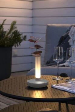 KONSTSMIDE Biarritz Akku Tischleuchte IP54 Weiss Dimmbar 1800/3000/4000K -Leuchten Verkauf 7827 253.s.1.0