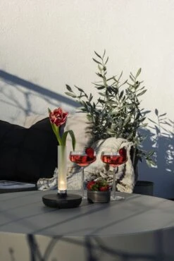 KONSTSMIDE Biarritz Akku Tischleuchte IP54 Schwarz Dimmbar 1800/3000/4000K 29 KONSTSMIDE Biarritz Akku Tischleuchte IP54 Schwarz Dimmbar 1800/3000/4000K -Leuchten Verkauf 7827 753.s.2.0