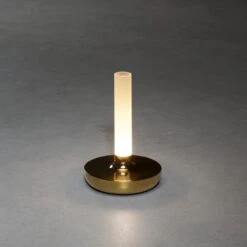 KONSTSMIDE Biarritz Akku Tischleuchte IP54 Goldfarben Dimmbar 1800/3000/4000K -Leuchten Verkauf 7827 803.f.3.0