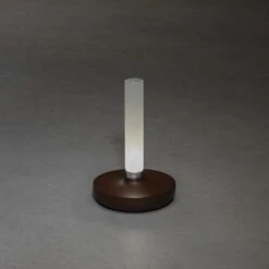 KONSTSMIDE Biarritz Akku Tischleuchte IP54 Rostfarben Dimmbar 1800/3000/4000K -Leuchten Verkauf 7827 973.f.1.0