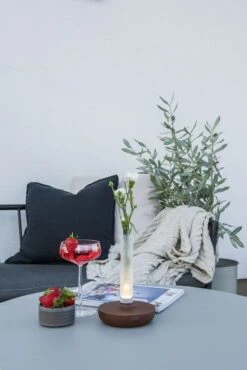 KONSTSMIDE Biarritz Akku Tischleuchte IP54 Rostfarben Dimmbar 1800/3000/4000K -Leuchten Verkauf 7827 973.s.2.0