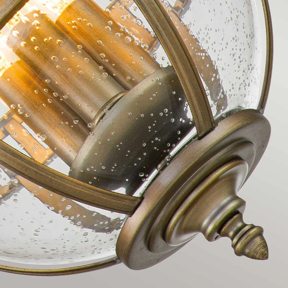 Elstead Halleron Pendelleuchte Brünierte Bronze 3xE14 IP44 305mm Dimmbar 6 Elstead Halleron Pendelleuchte Brünierte Bronze 3xE14 IP44 305mm Dimmbar – Bild 4